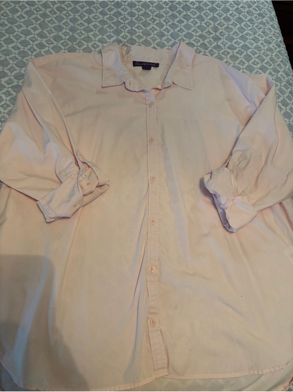 Gloria Vanderbilt Classic Oxford Women’s  Button-Down Shirt - Light Pink